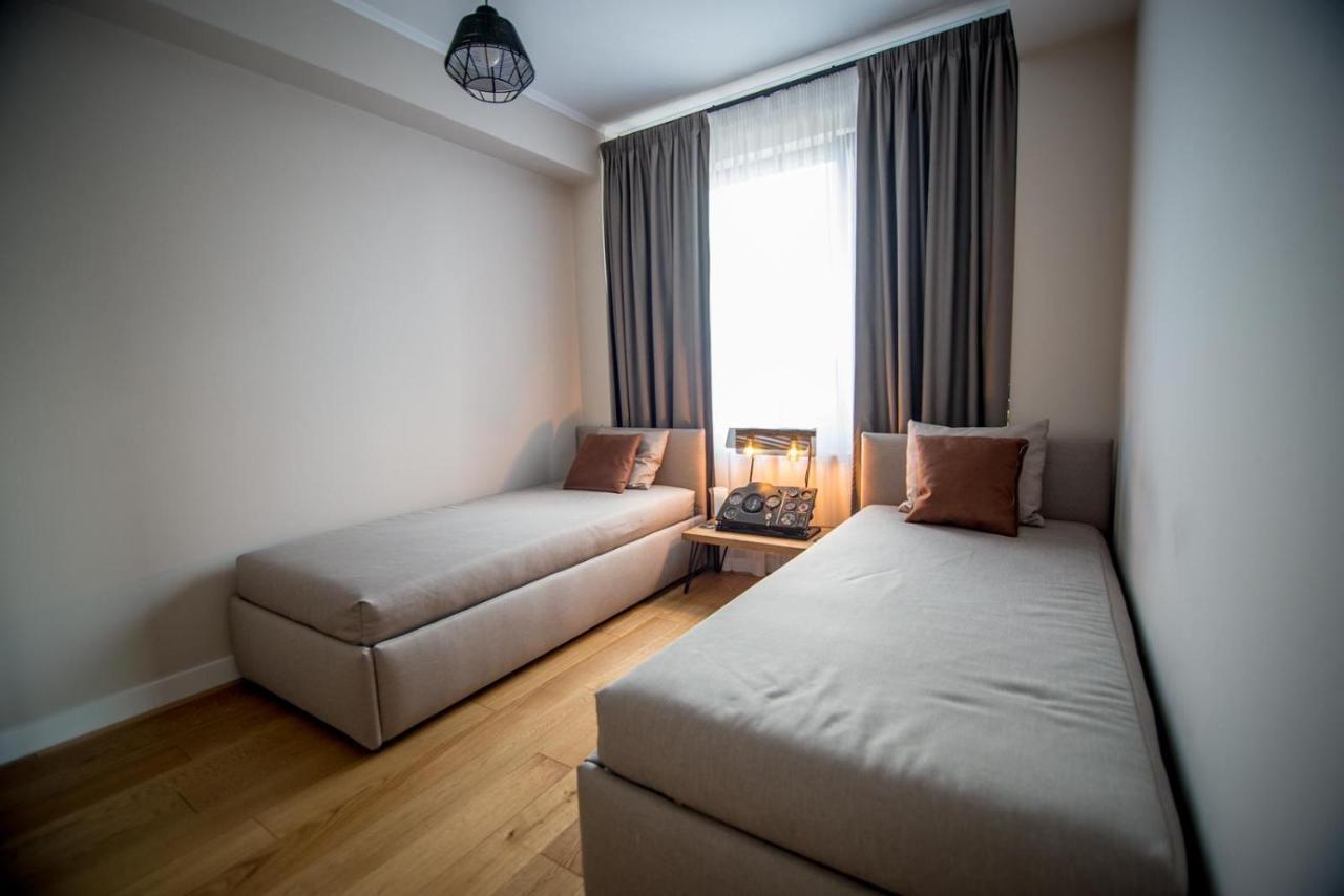 The Aviator Apartment - Jacuzzi & Panoramic View Cluj-Napoca Extérieur photo